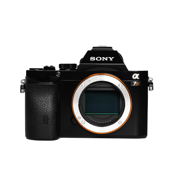 SONY α7R ILCE−7R レンズ、バッテリーなどセット - デジタルカメラ