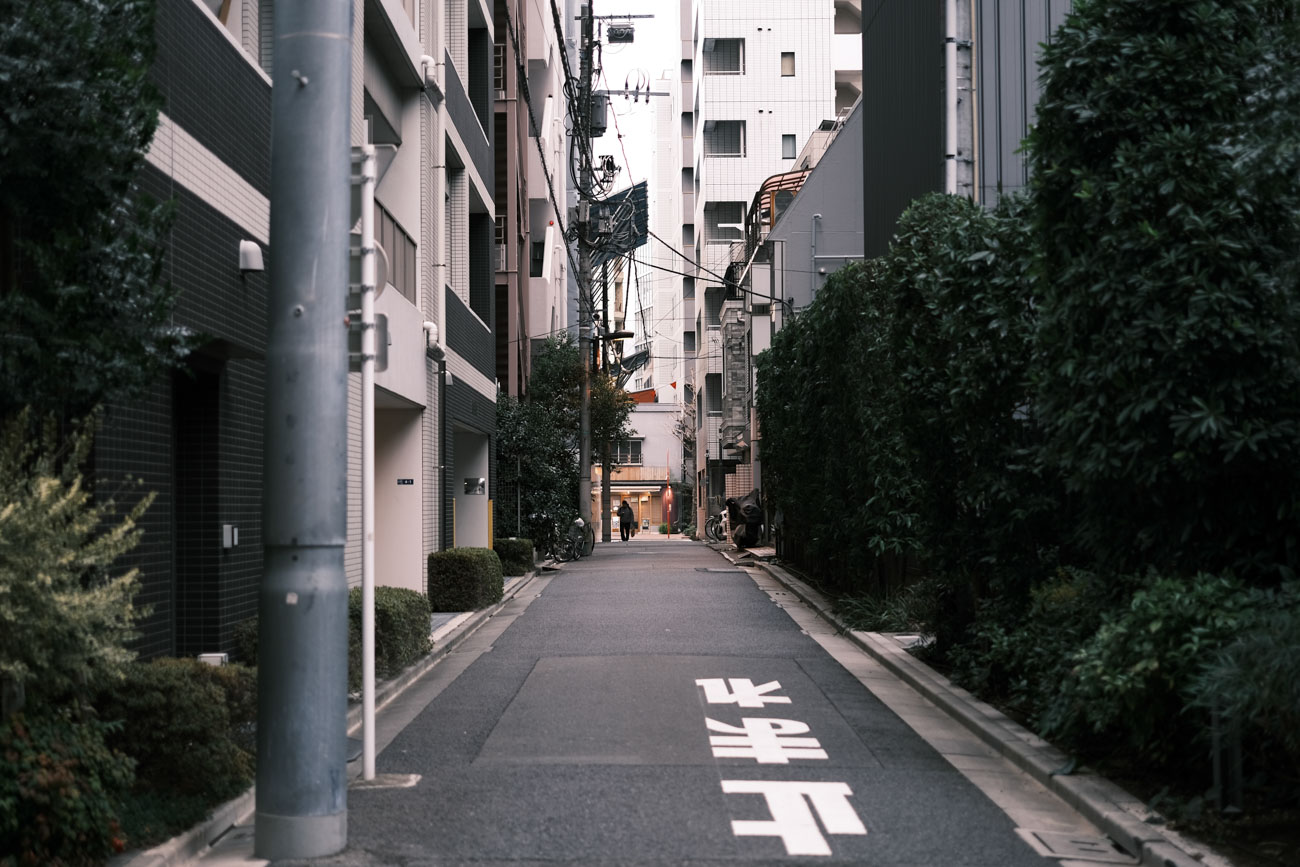 FUJIFILM スナップを楽しむミラーレス & 新世代標準単焦点レンズ X-Pro3 [ブラック] + XF33mmF1.4 R LM WR