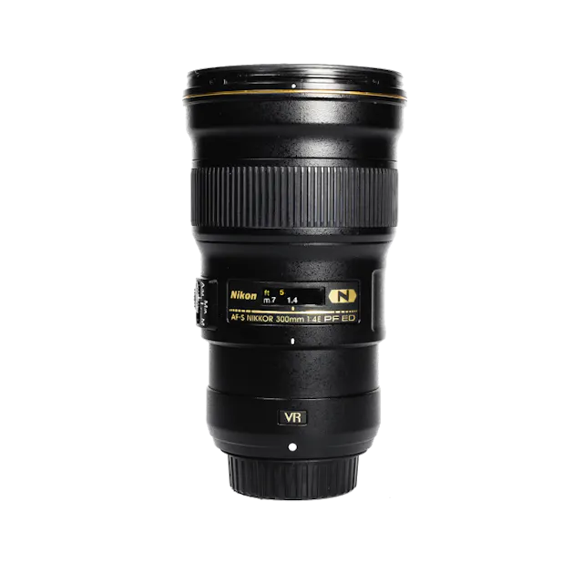 Nikon D5300 レンズ2個(単焦点レンズ付) 【公式通販】 Nikon D5300 レンズ2個(単焦点レンズ付) 【公式通販】