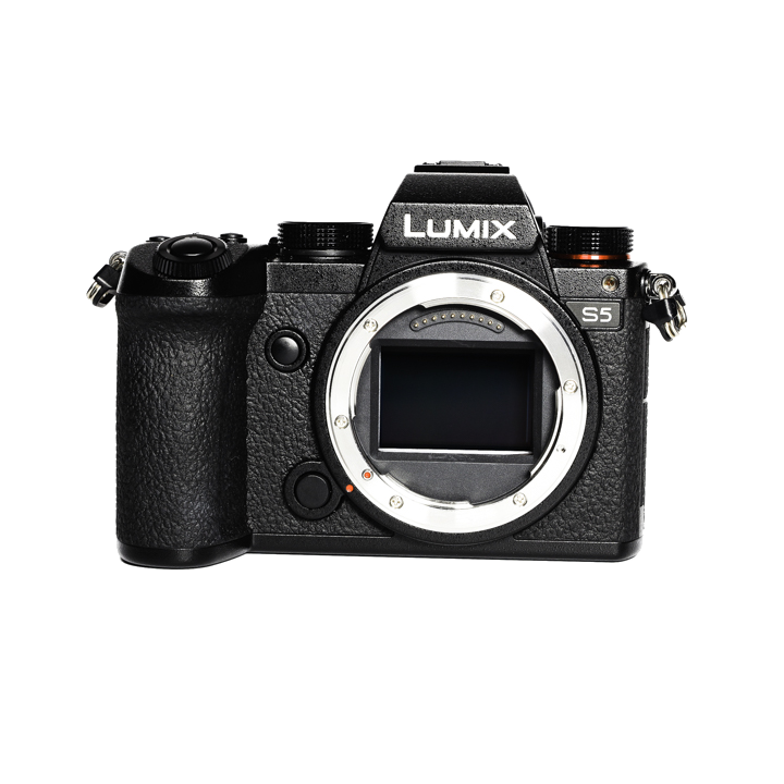 レンタル - Panasonic(パナソニック)LUMIX DC-S5 ボディ | カメラと交換レンズのレンタルならGOOPASS（グーパス）【公式】