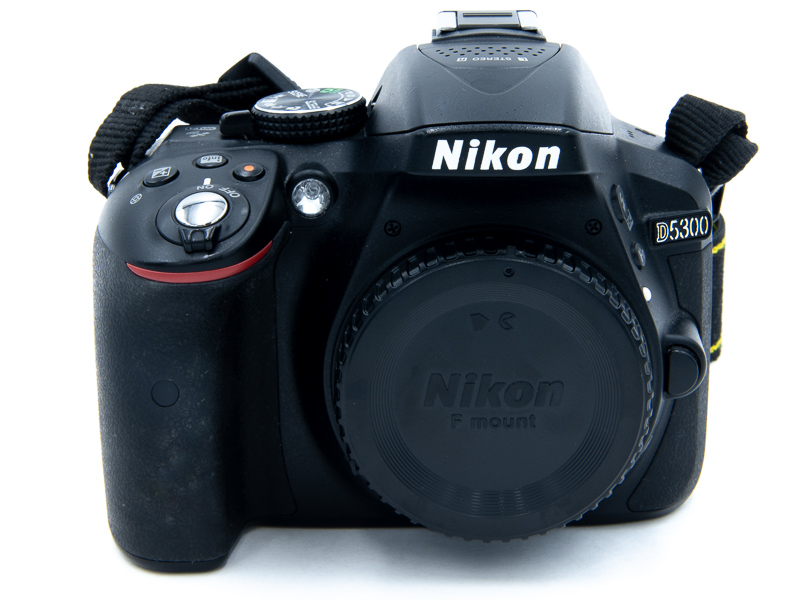 レンタル - Nikon お手軽一眼レフ & ボケる標準単焦点セット D5300 + 